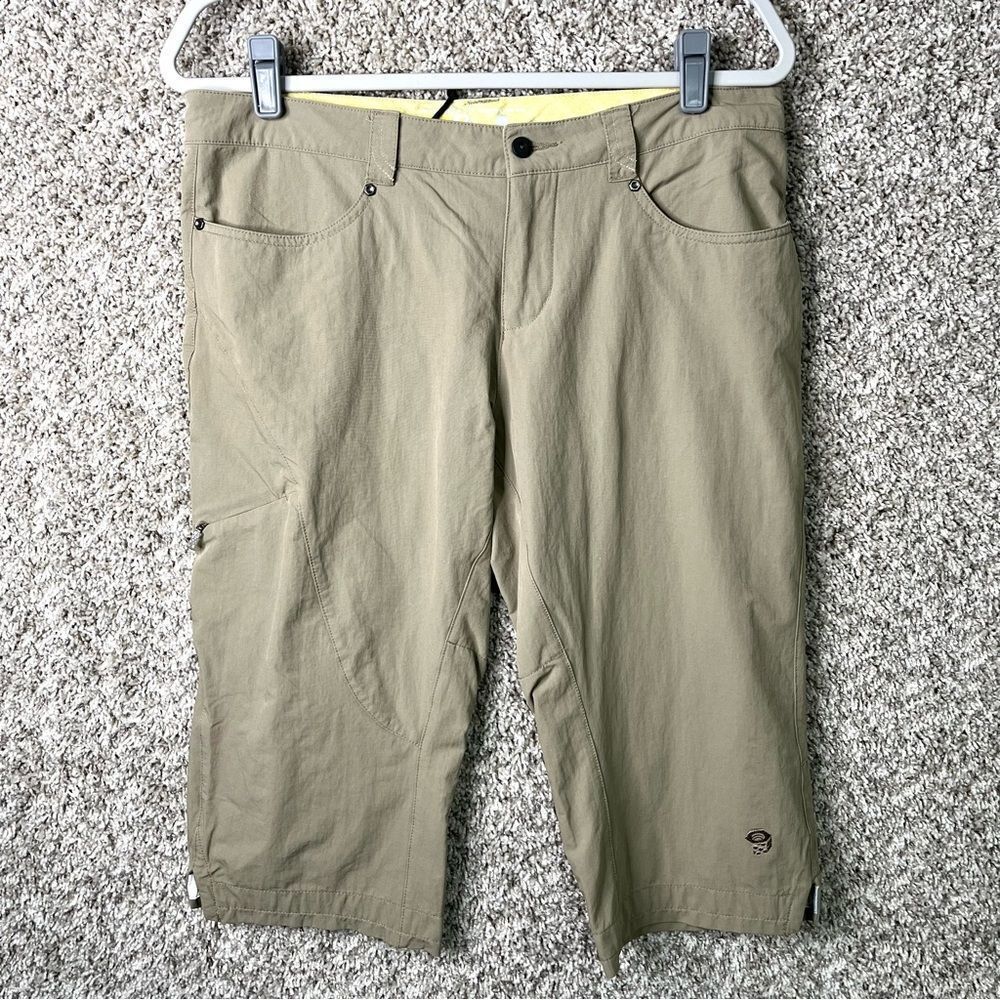 Mountain‎ Hardwear Capris Women’s 10 Tan Khaki